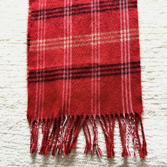 Vintage Red Tartan Plaid Wool Scarf 56inx10in Classic Scottish Style Winter Wrap - Picture 5 of 6
